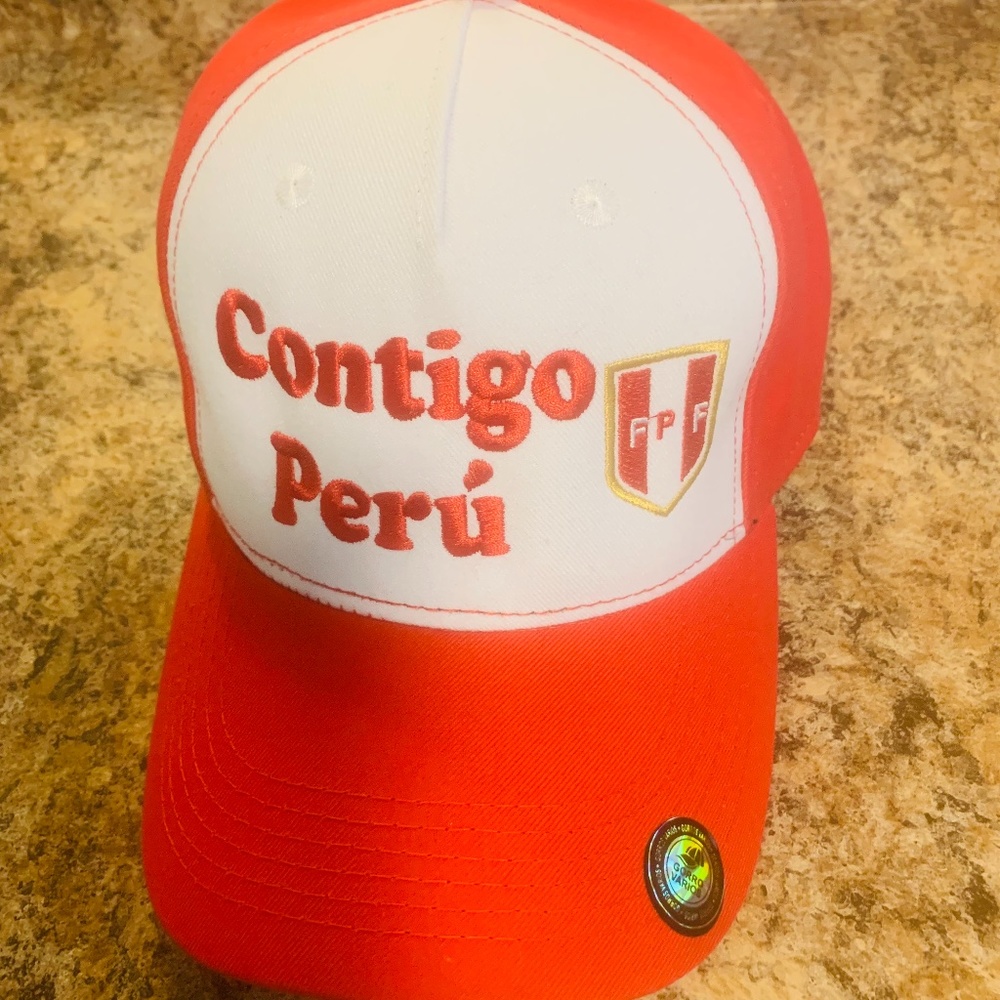 Hats‎